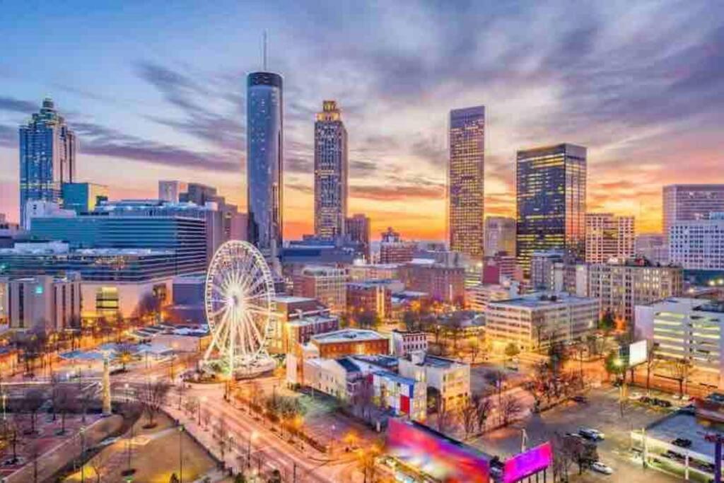 Bmw Suite King Bd,Wd, Fast Wifi Free Parking, Pool, Hospitals Atlanta Exterior foto